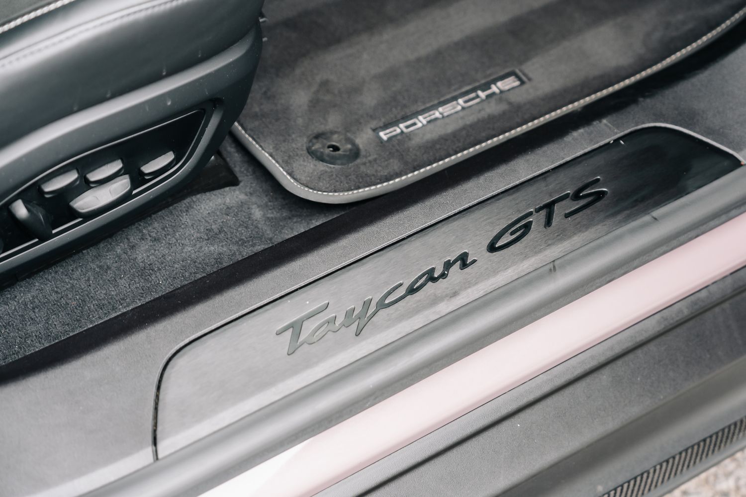 Porsche Taycan GTS
