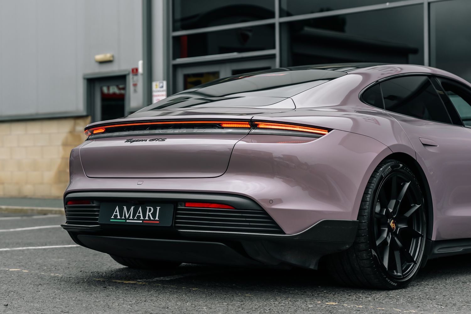 Porsche Taycan GTS