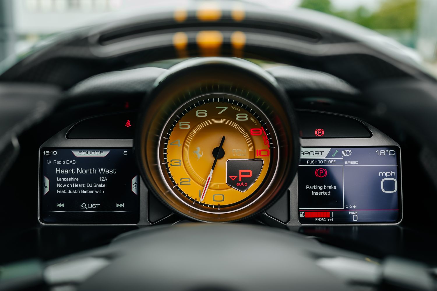Ferrari 812 GTS