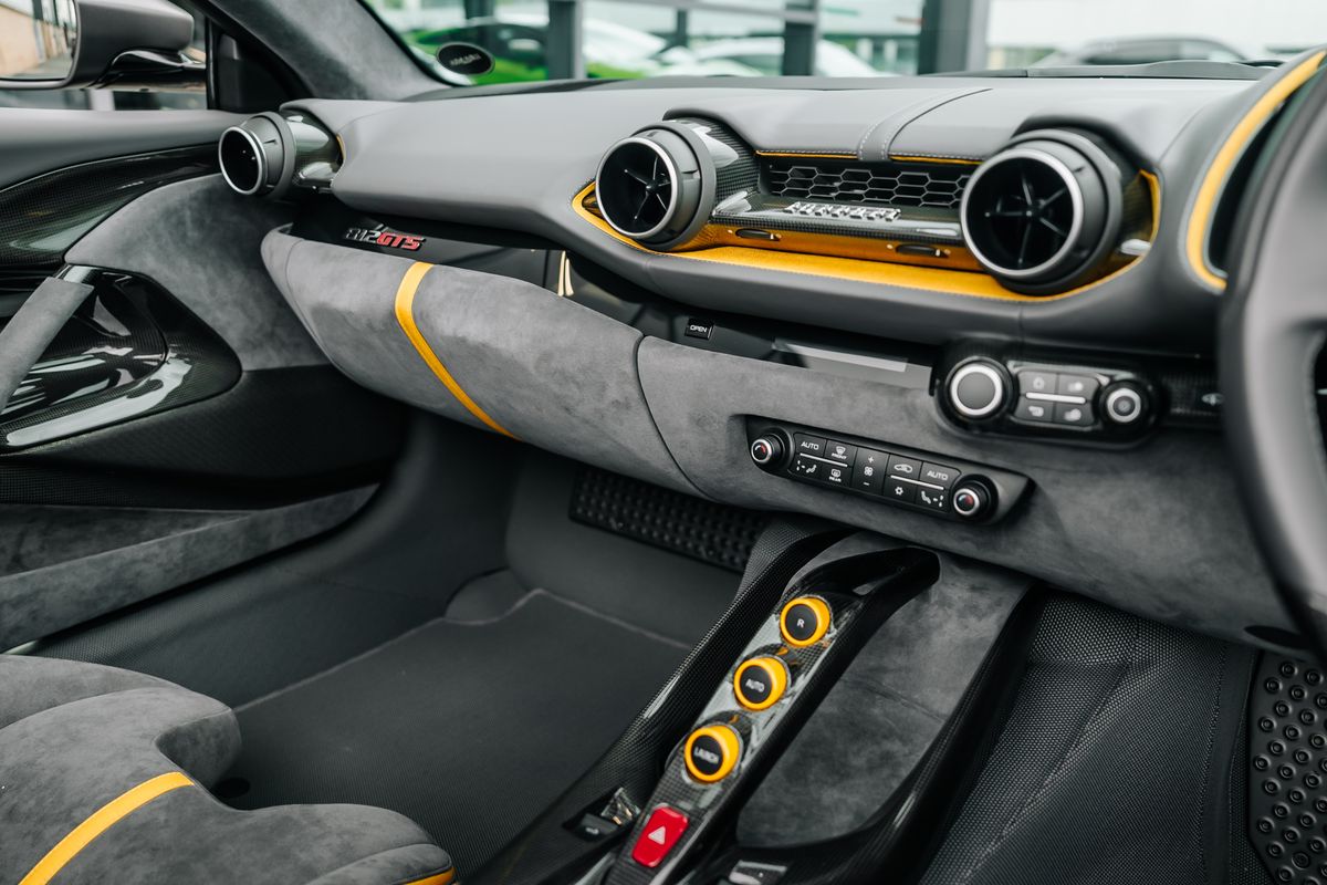 Ferrari 812 GTS