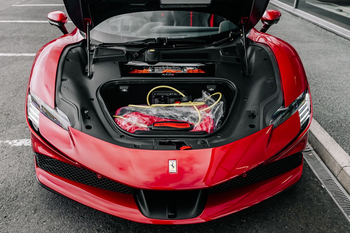 FERRARI SF90 SPIDER