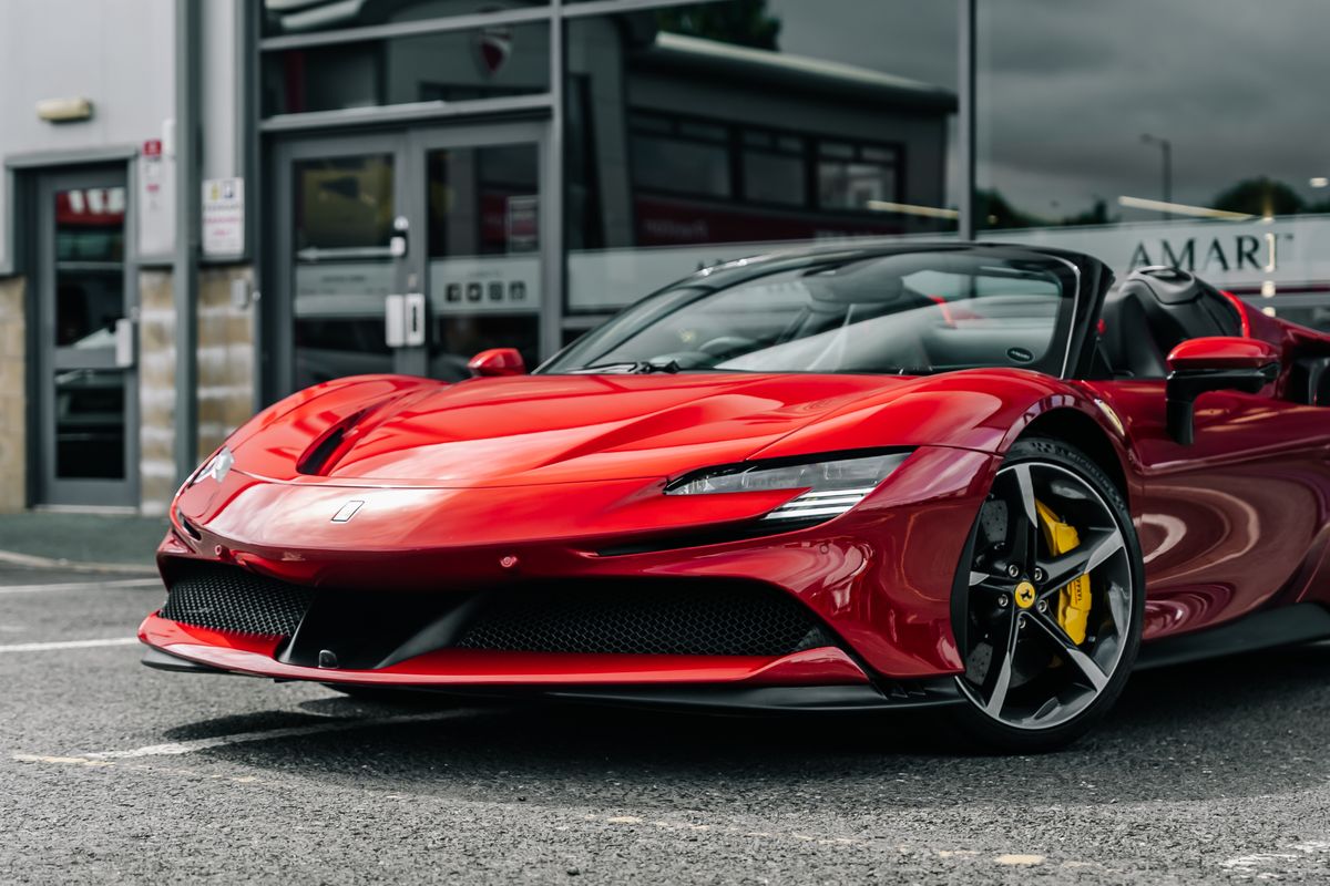 FERRARI SF90 SPIDER