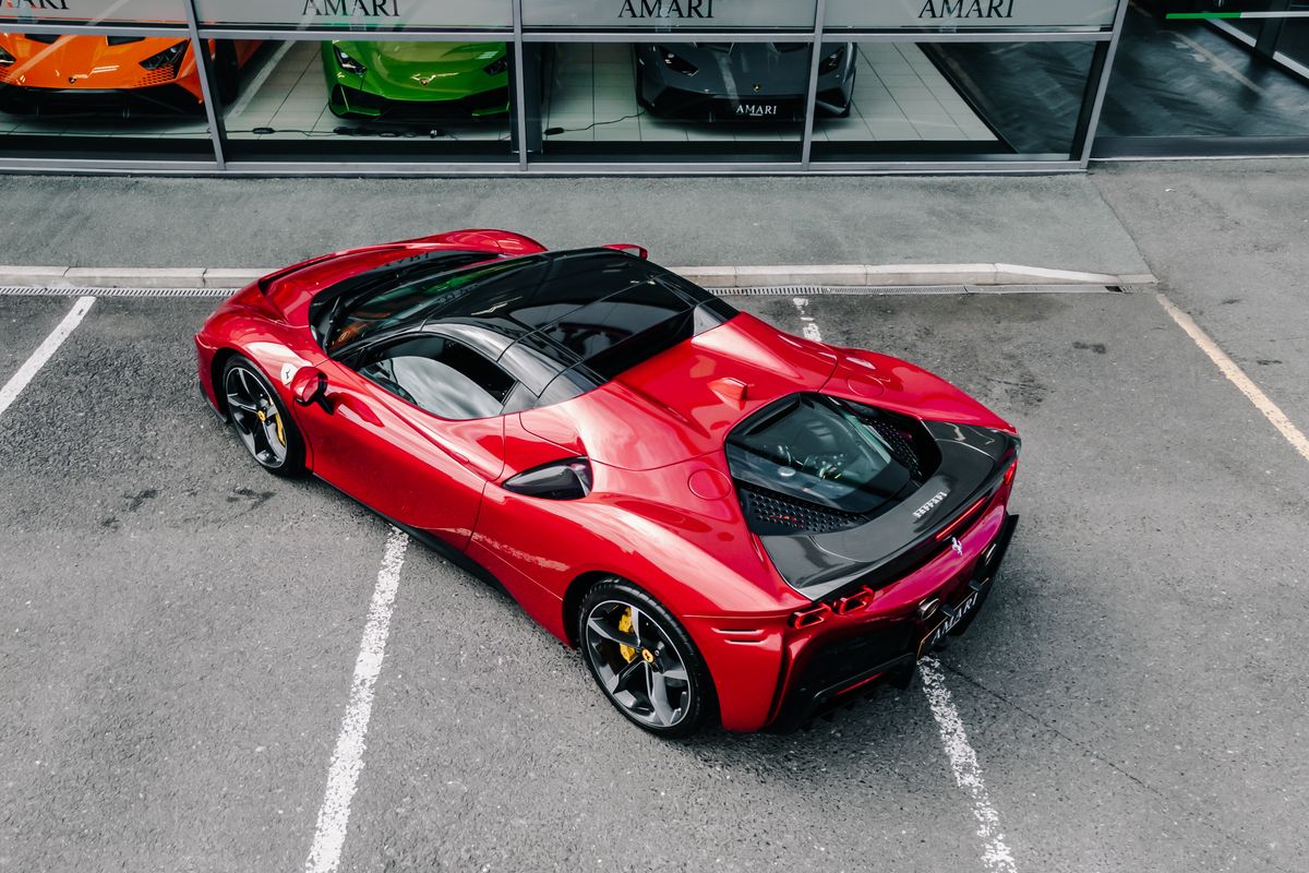 FERRARI SF90 SPIDER