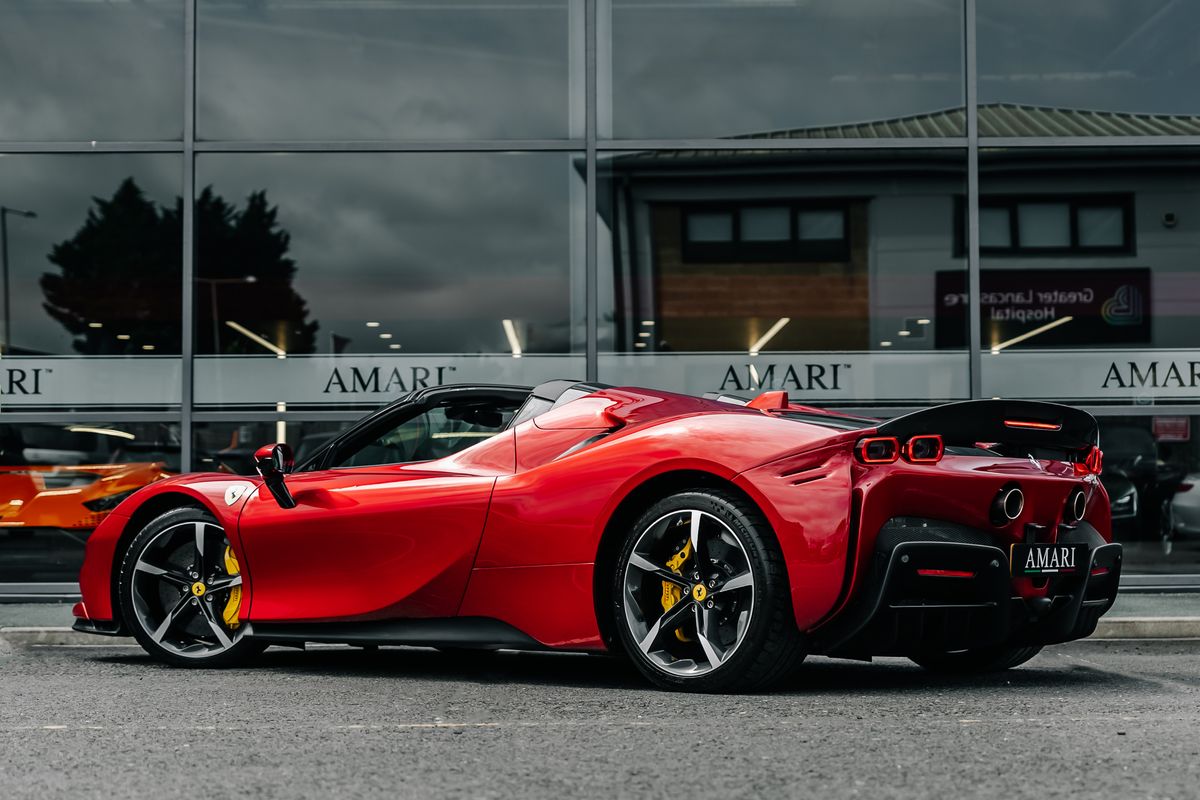 FERRARI SF90 SPIDER