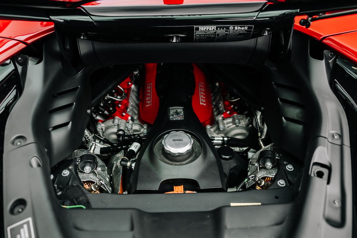 FERRARI SF90 SPIDER