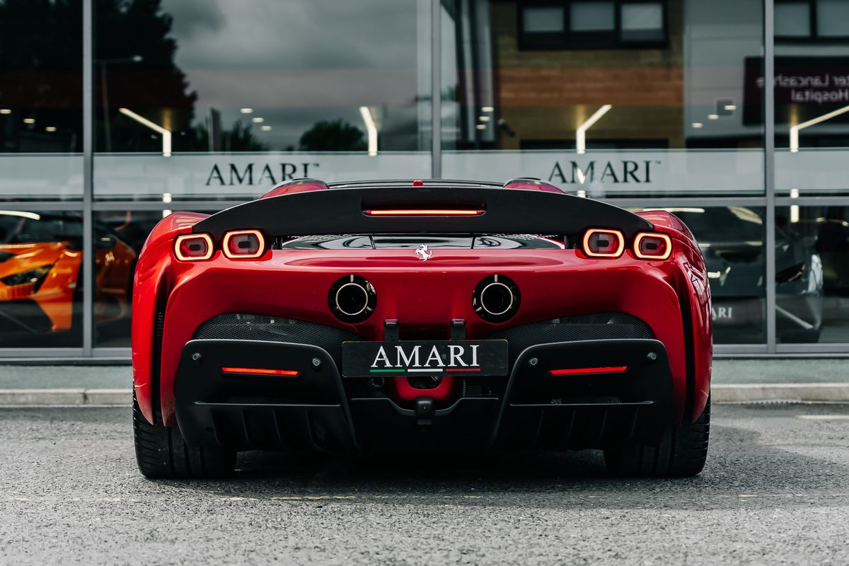 FERRARI SF90 SPIDER