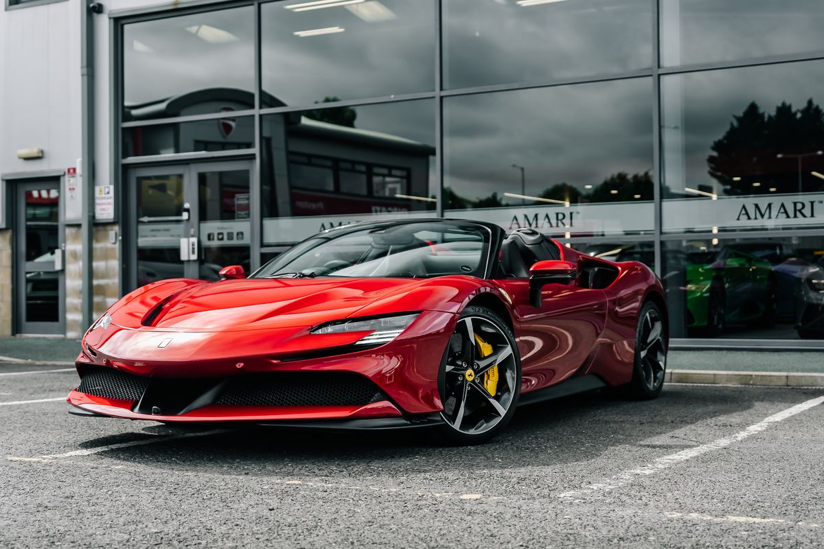 FERRARI SF90 SPIDER