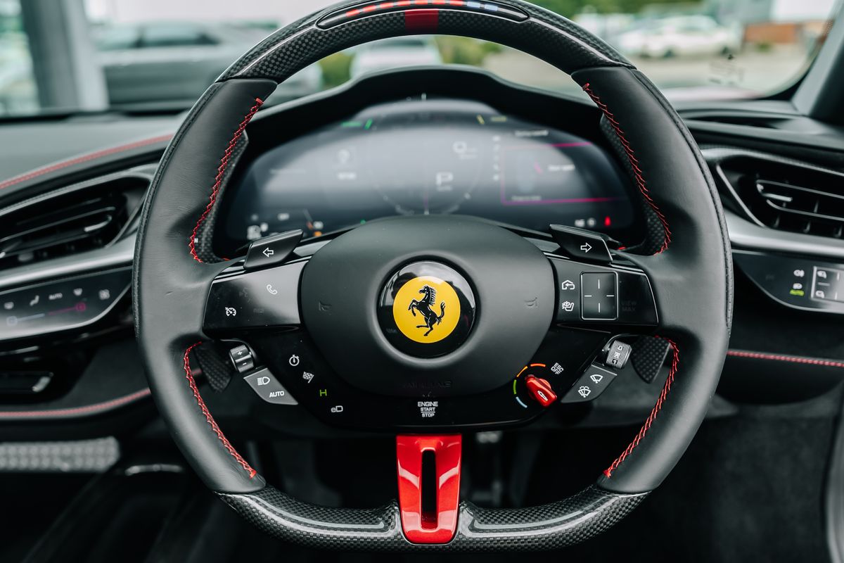 FERRARI SF90 SPIDER