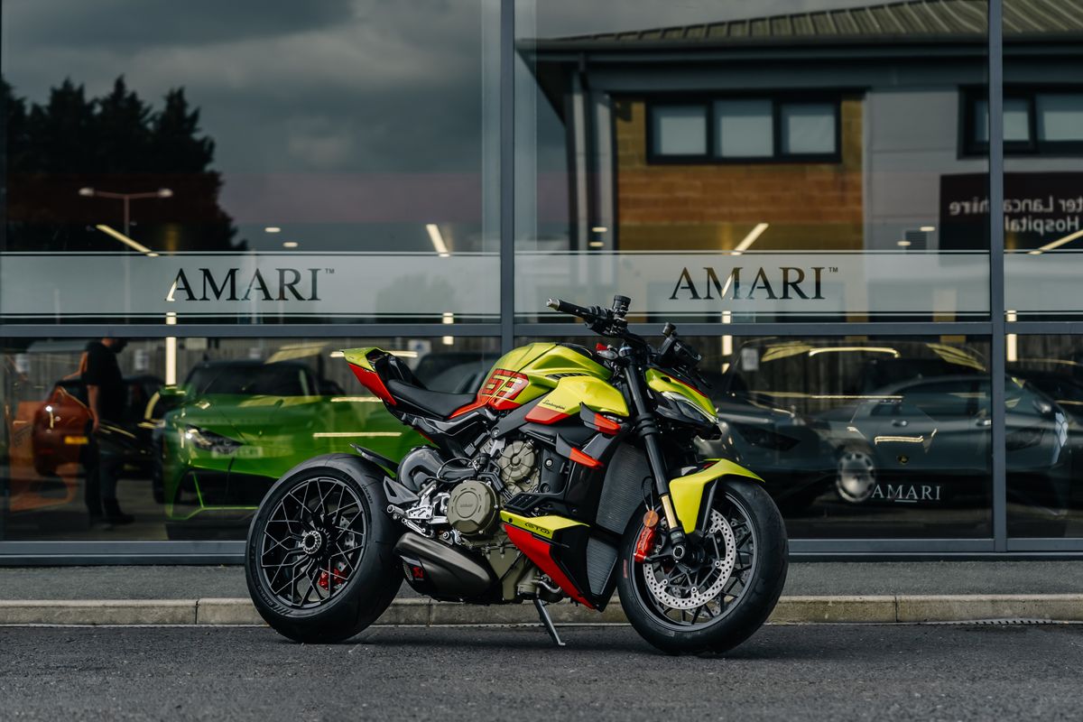 Ducati Streetfighter V4 Lamborghini STO