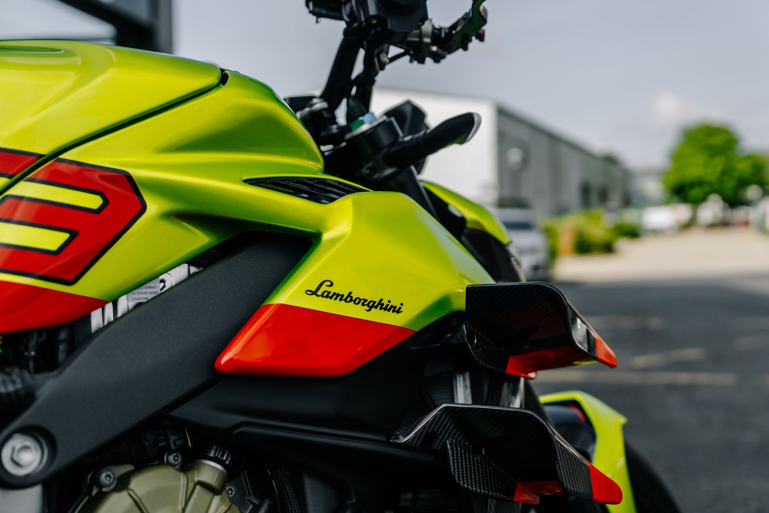 Ducati Streetfighter V4 Lamborghini STO