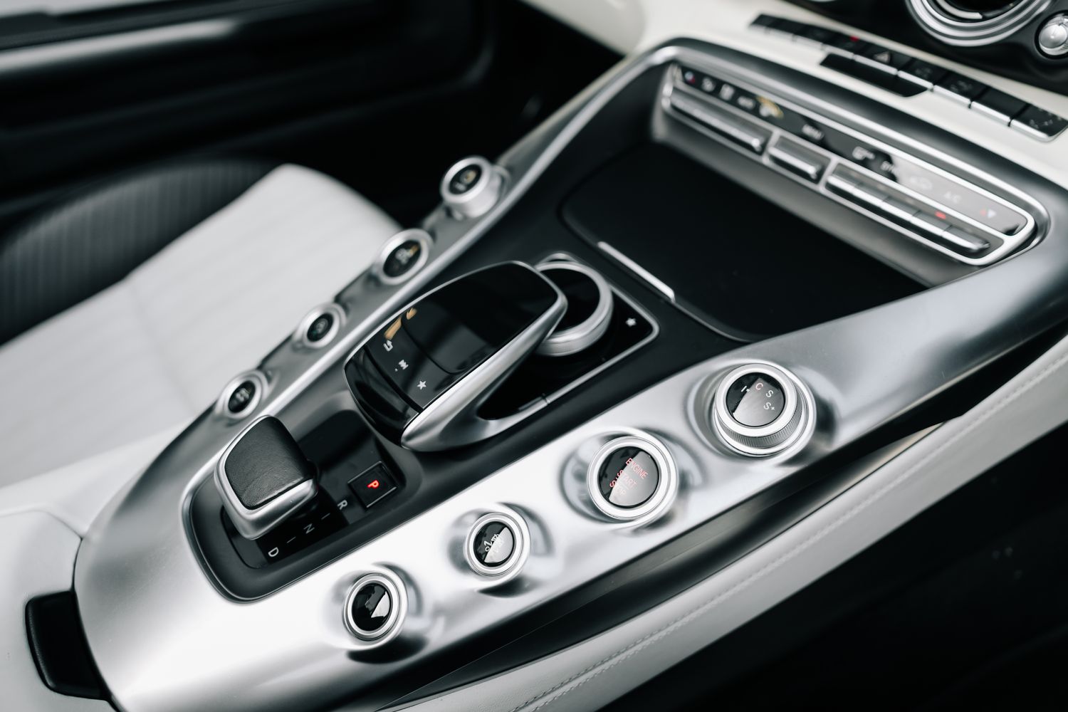 Mercedes-Benz AMG GT Premium