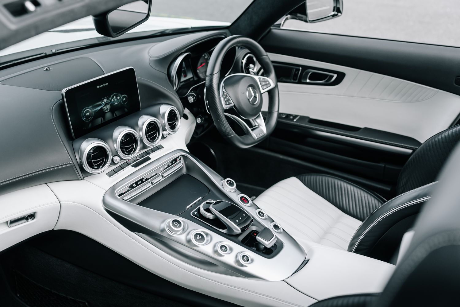 Mercedes-Benz AMG GT Premium