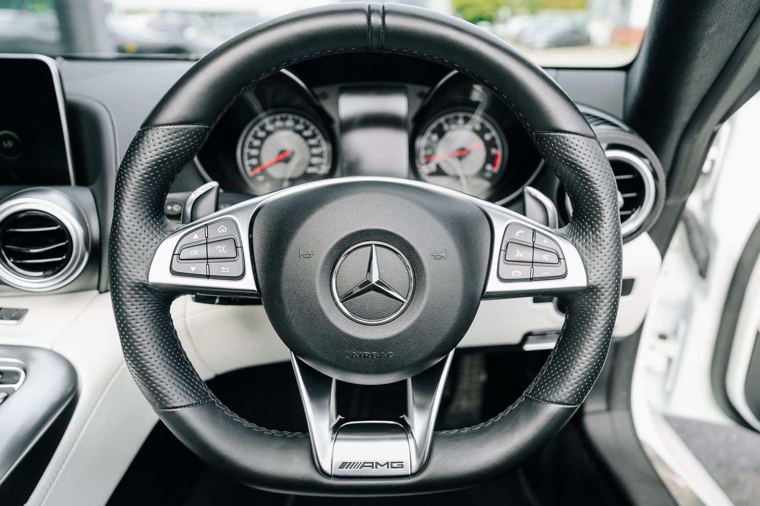 Mercedes-Benz AMG GT Premium