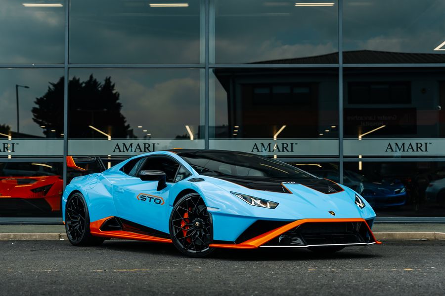 2022 Lamborghini Huracan STO