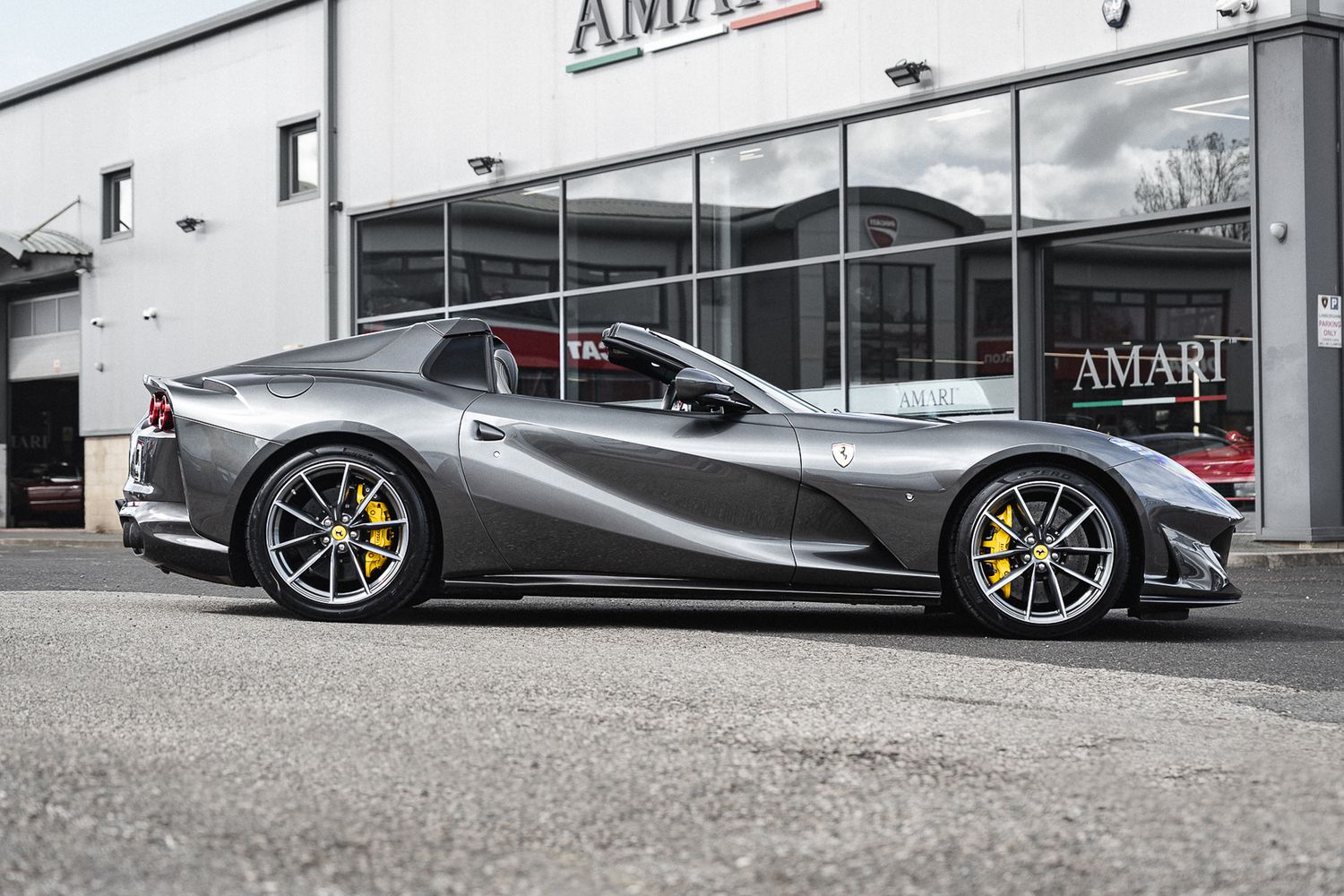 Ferrari 812 GTS