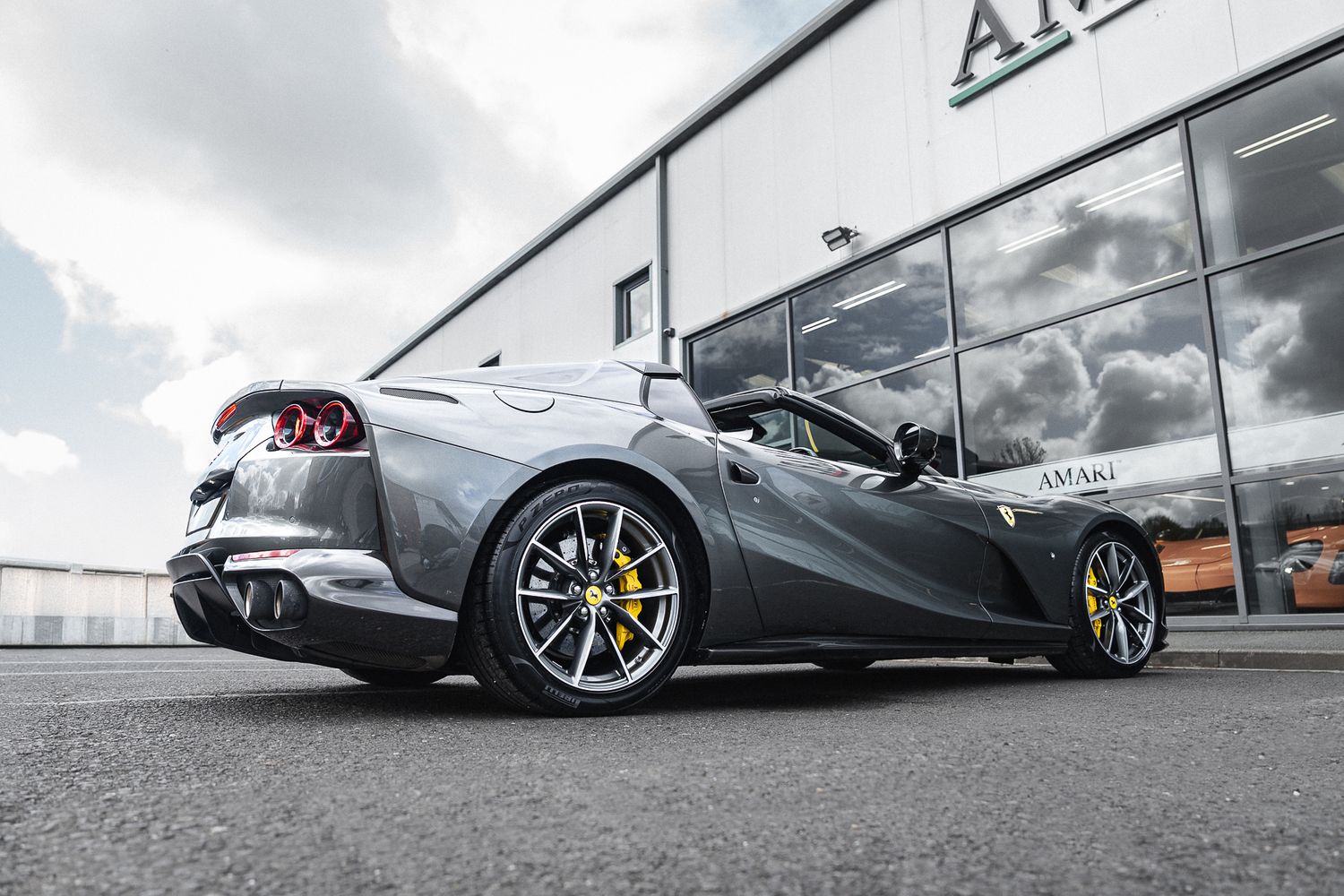 Ferrari 812 GTS