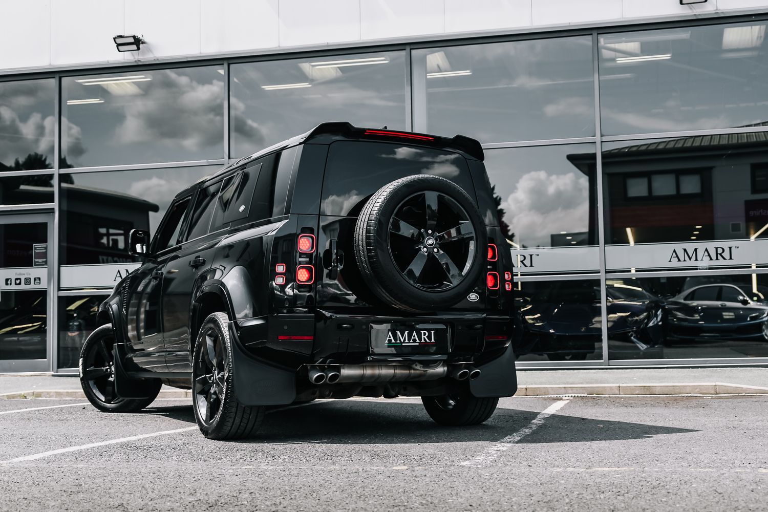 Land Rover Defender 110 V8 5.0