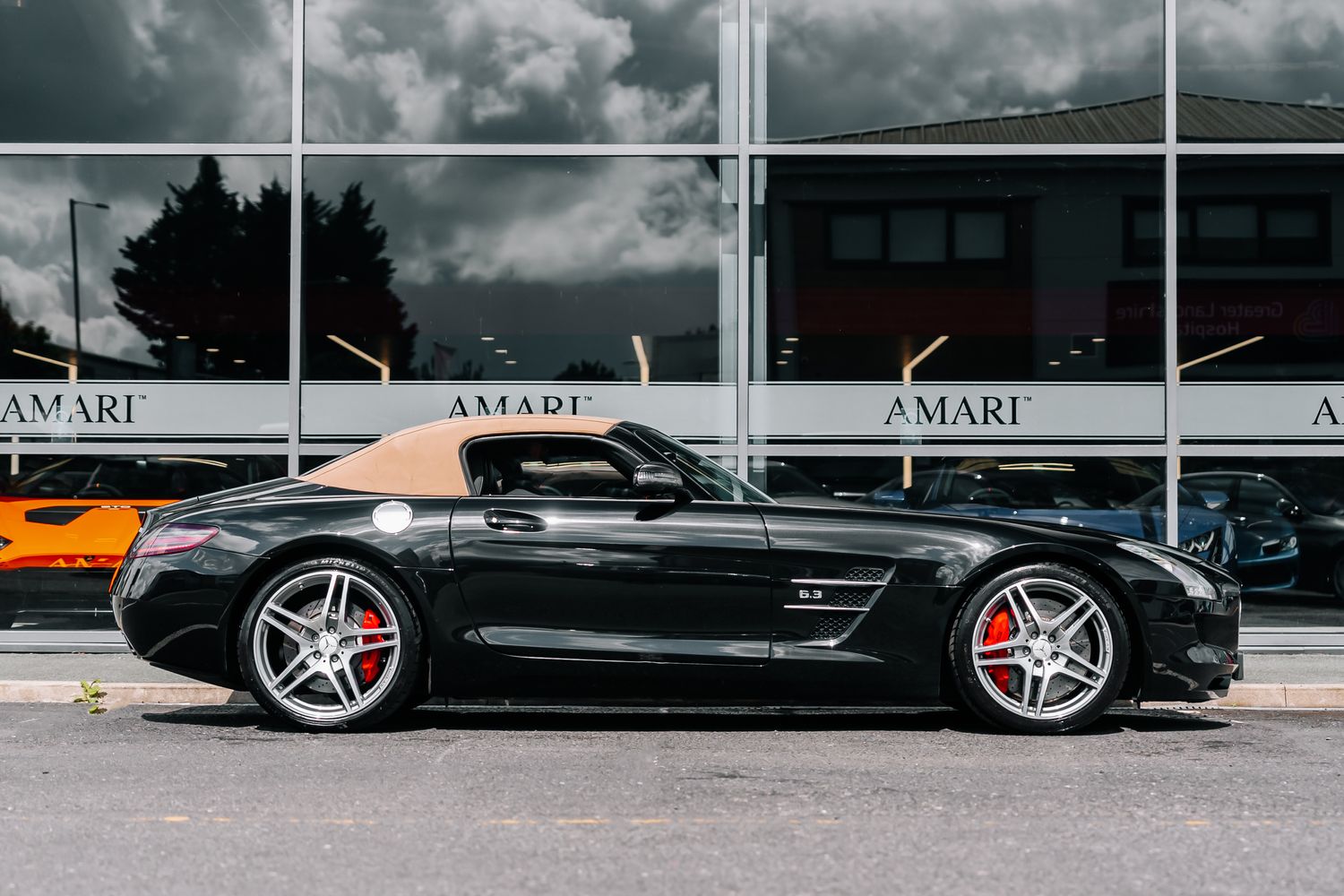 Mercedes-Benz SLS 63 AMG Roadster