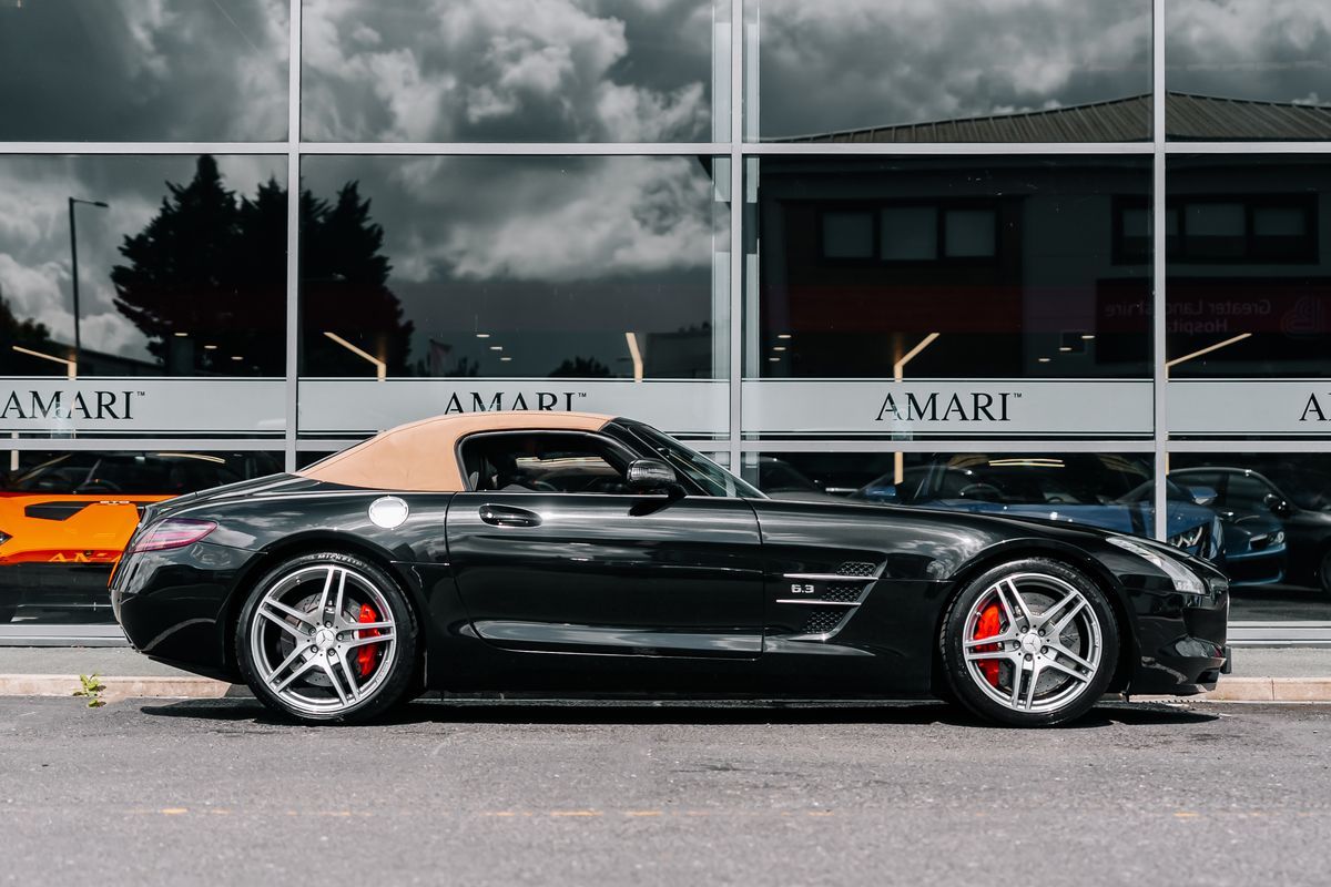 Mercedes-Benz SLS 63 AMG Roadster