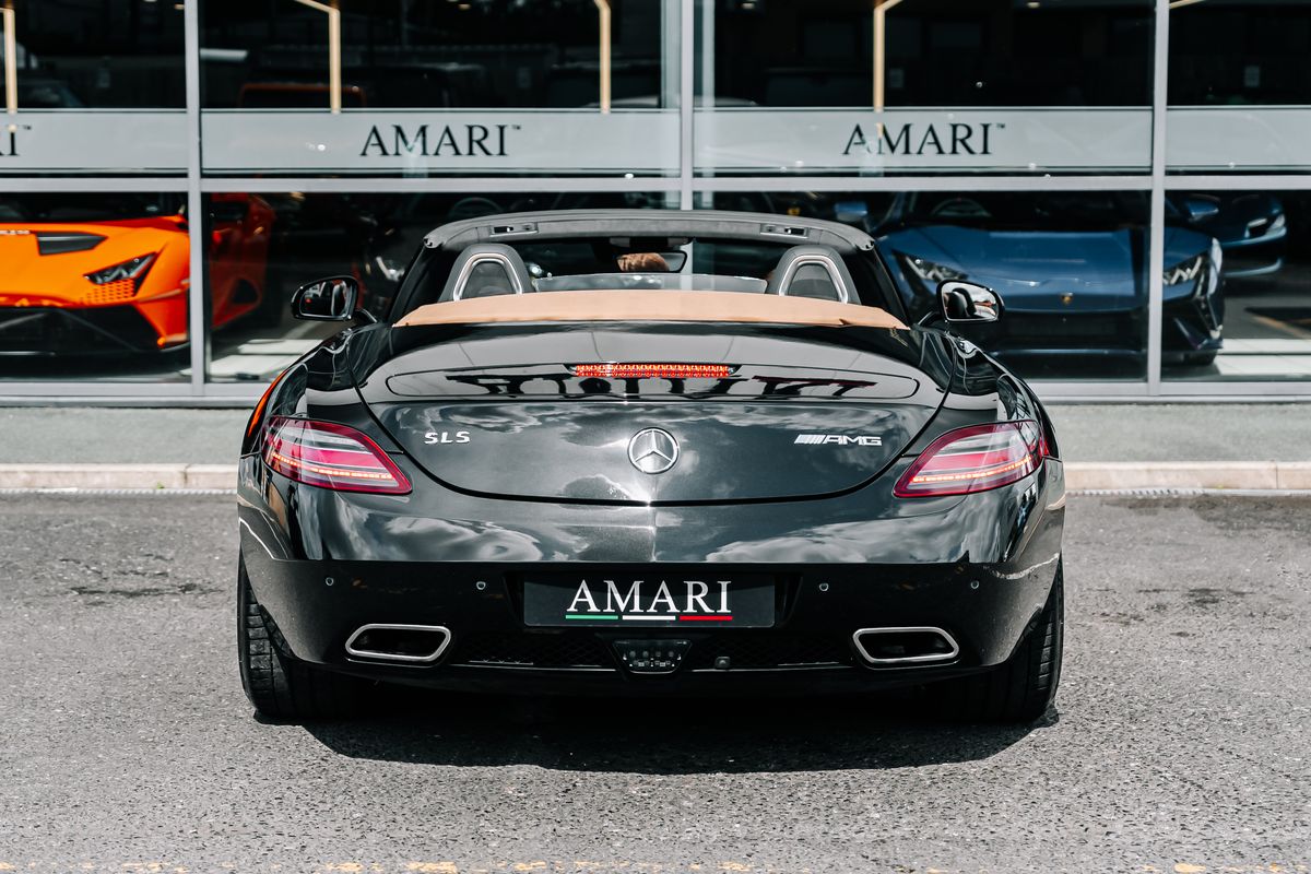 Mercedes-Benz SLS 63 AMG Roadster