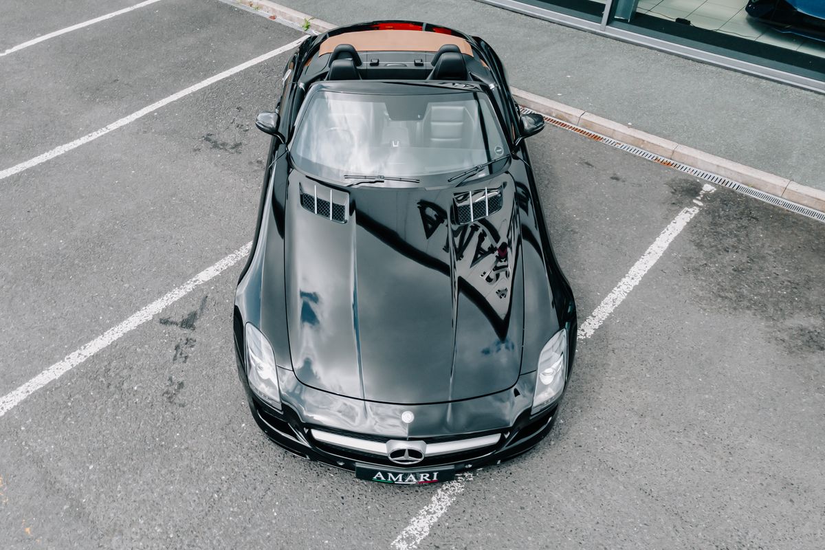 Mercedes-Benz SLS 63 AMG Roadster