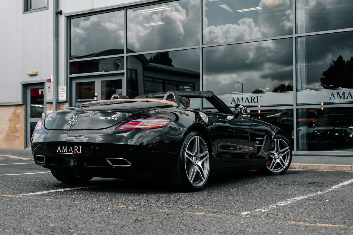 Mercedes-Benz SLS 63 AMG Roadster