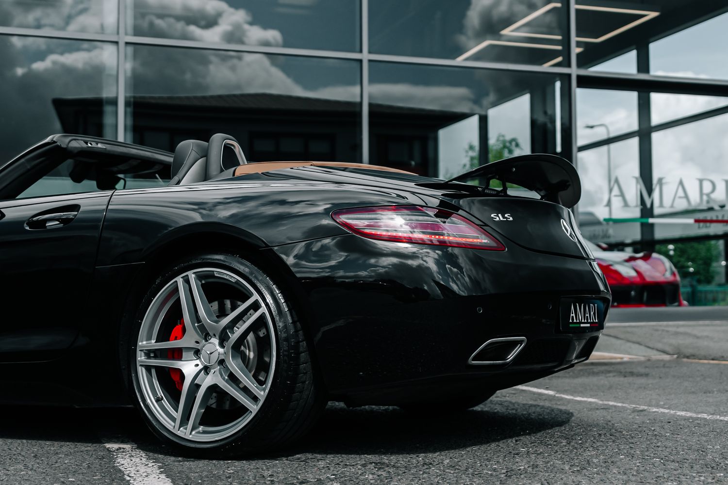Mercedes-Benz SLS 63 AMG Roadster