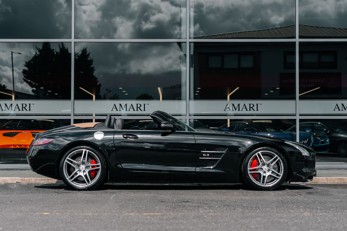 Mercedes-Benz SLS 63 AMG Roadster
