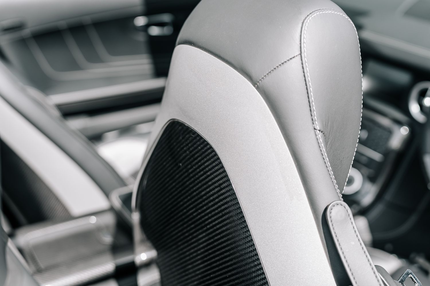 Mercedes-Benz SLS 63 AMG Roadster
