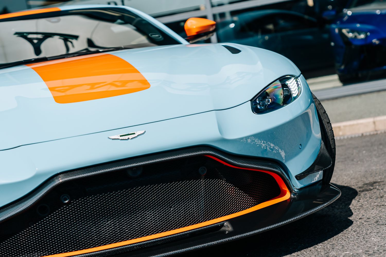 Aston Martin Vantage V8 Heritage Racing Edition
