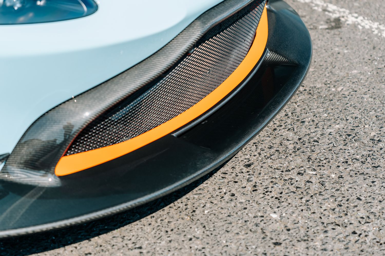 Aston Martin Vantage V8 Heritage Racing Edition