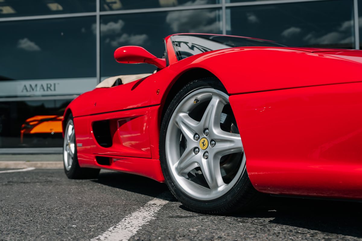 Ferrari F355 Spider 6-Speed Manual