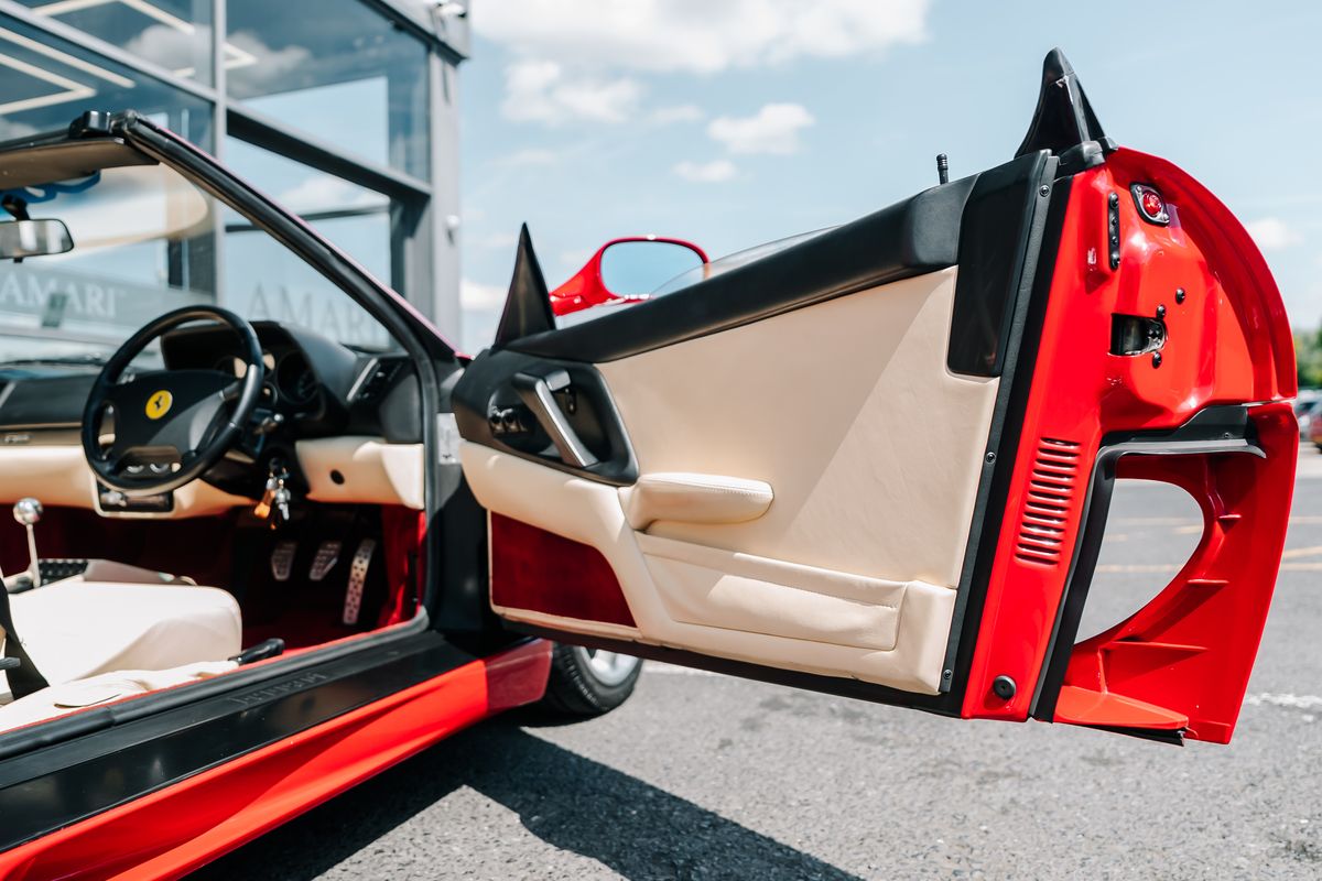 Ferrari F355 Spider 6-Speed Manual