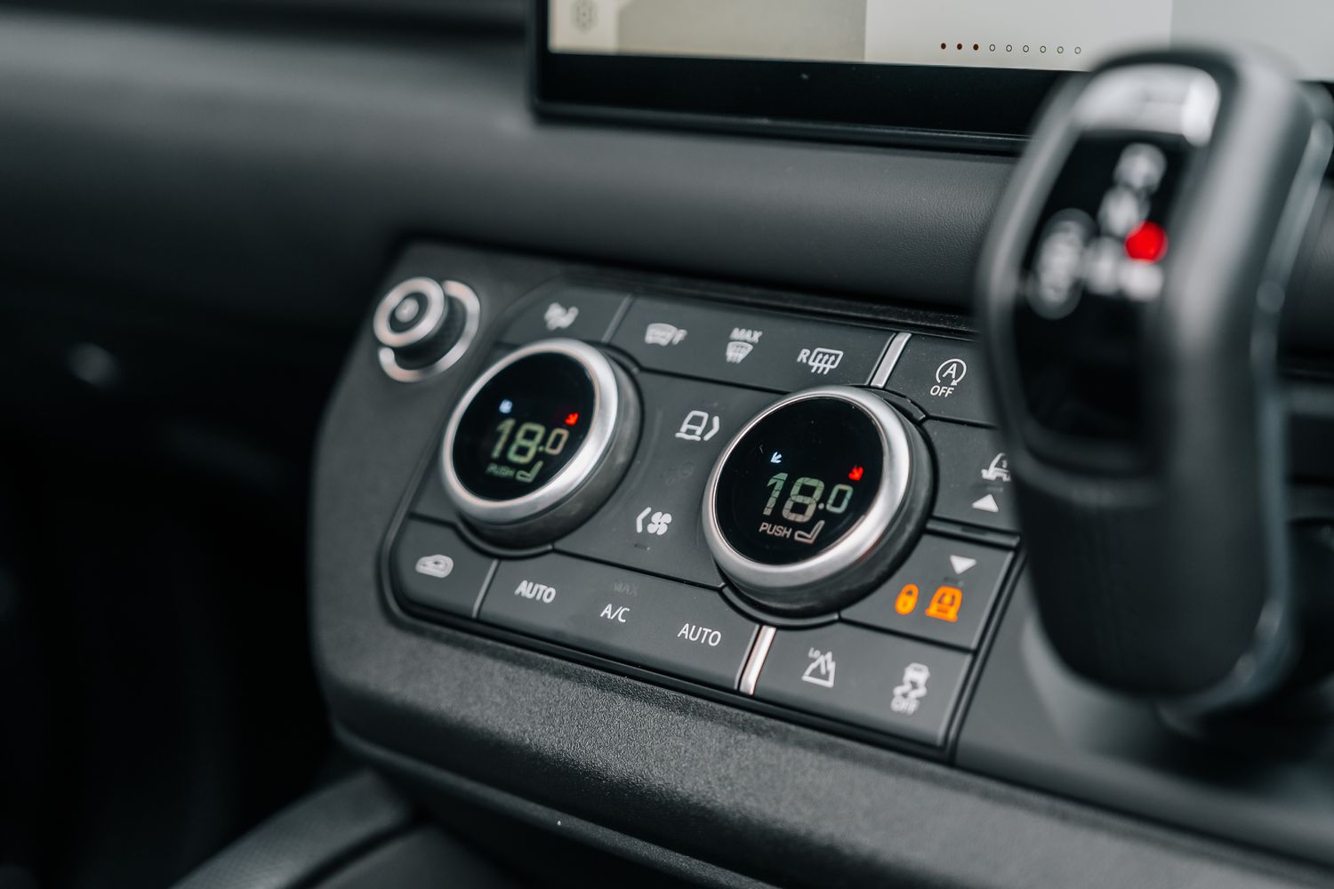 Land Rover Defender V8 Carpathian Edition P525 by Talos Vehicles