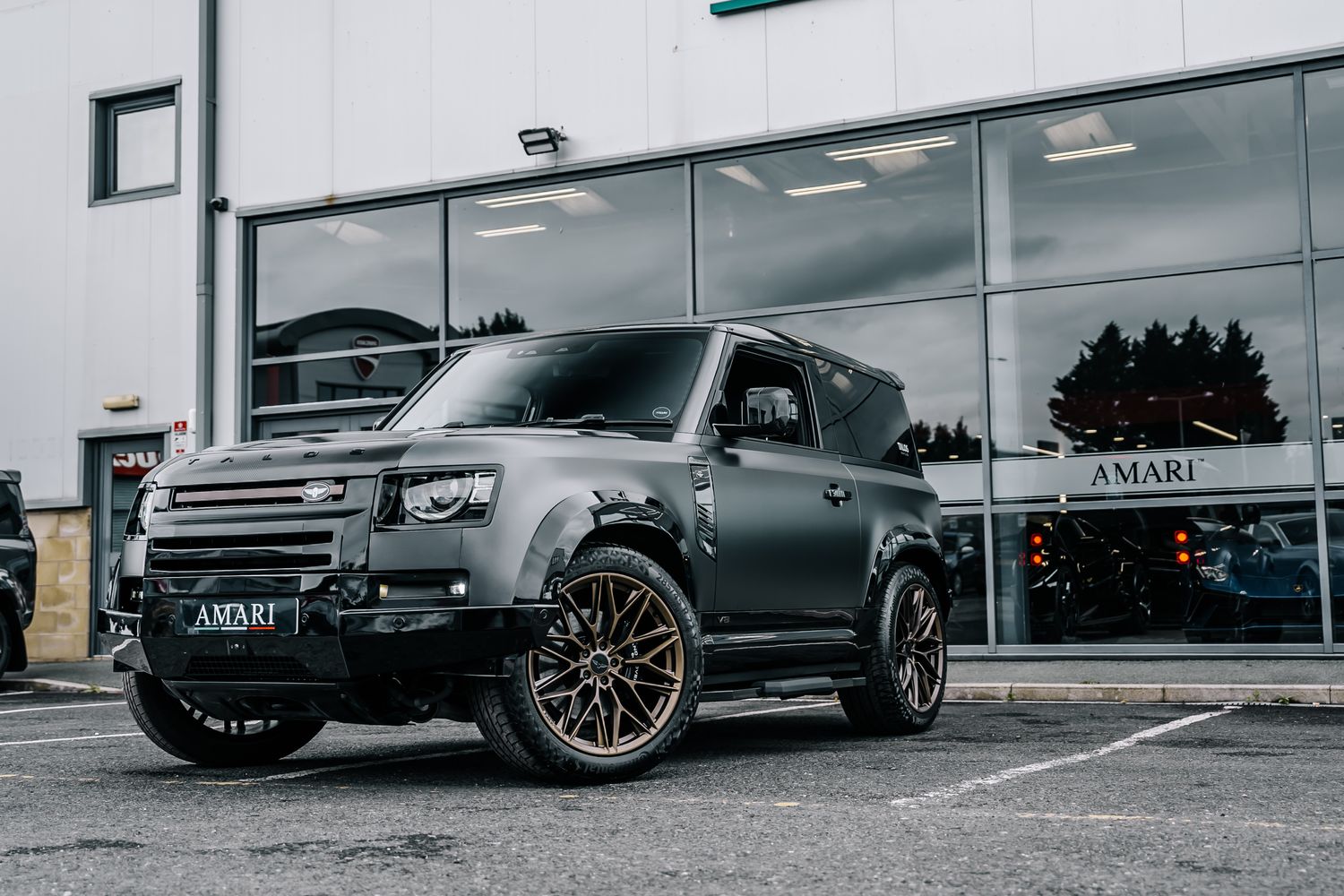 Land Rover Defender V8 Carpathian Edition P525 by Talos Vehicles