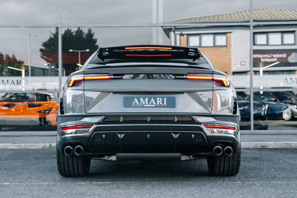 Lamborghini Urus Performante