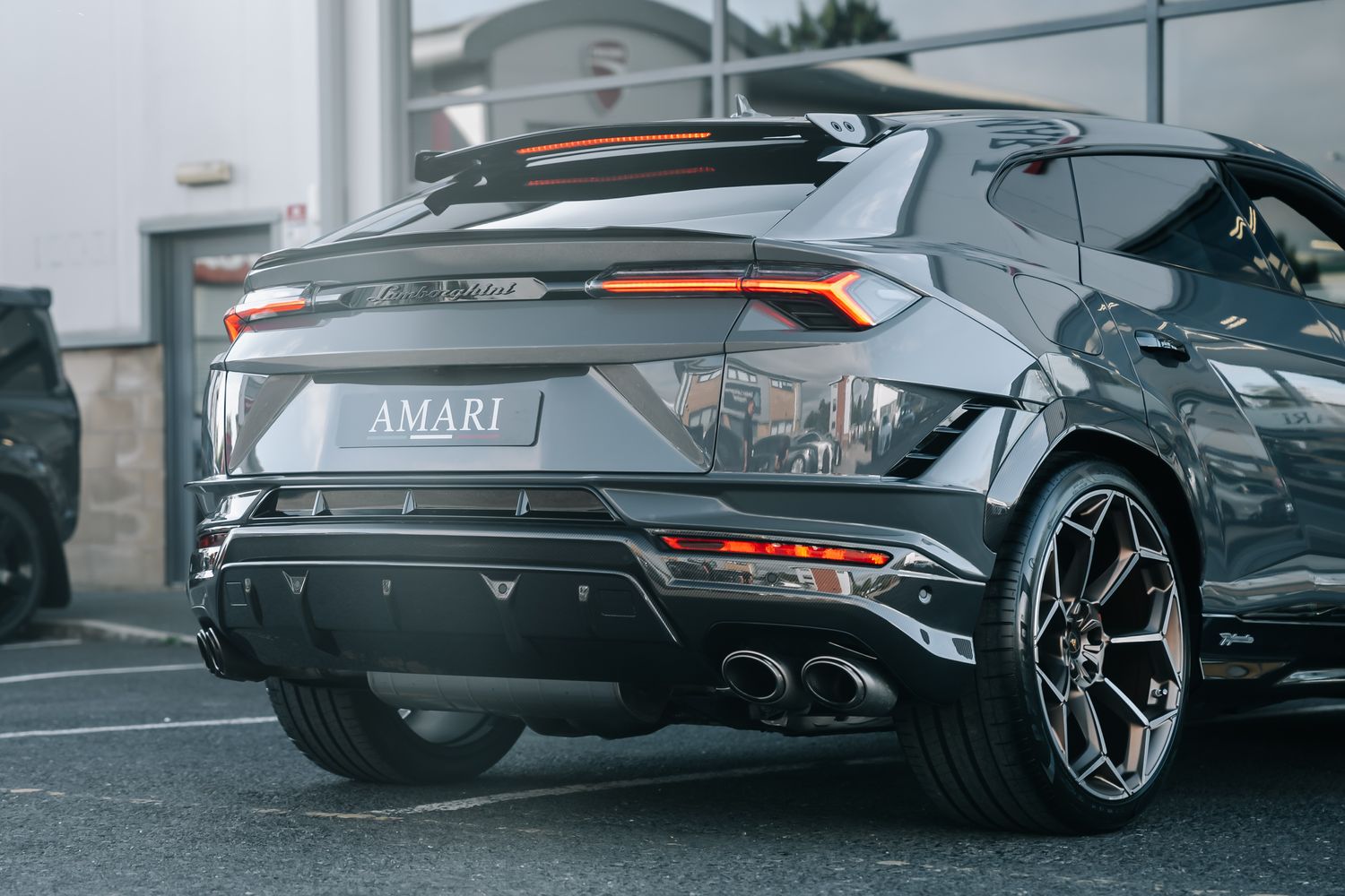 Lamborghini Urus Performante