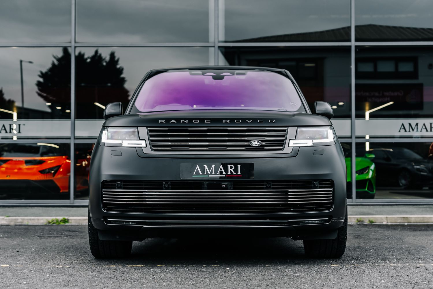 Land Rover Range Rover SV P530 LWB