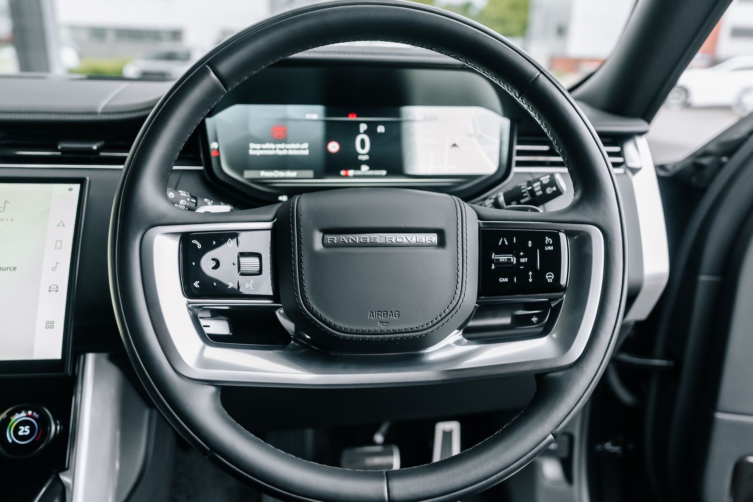 Land Rover Range Rover SV P530 LWB