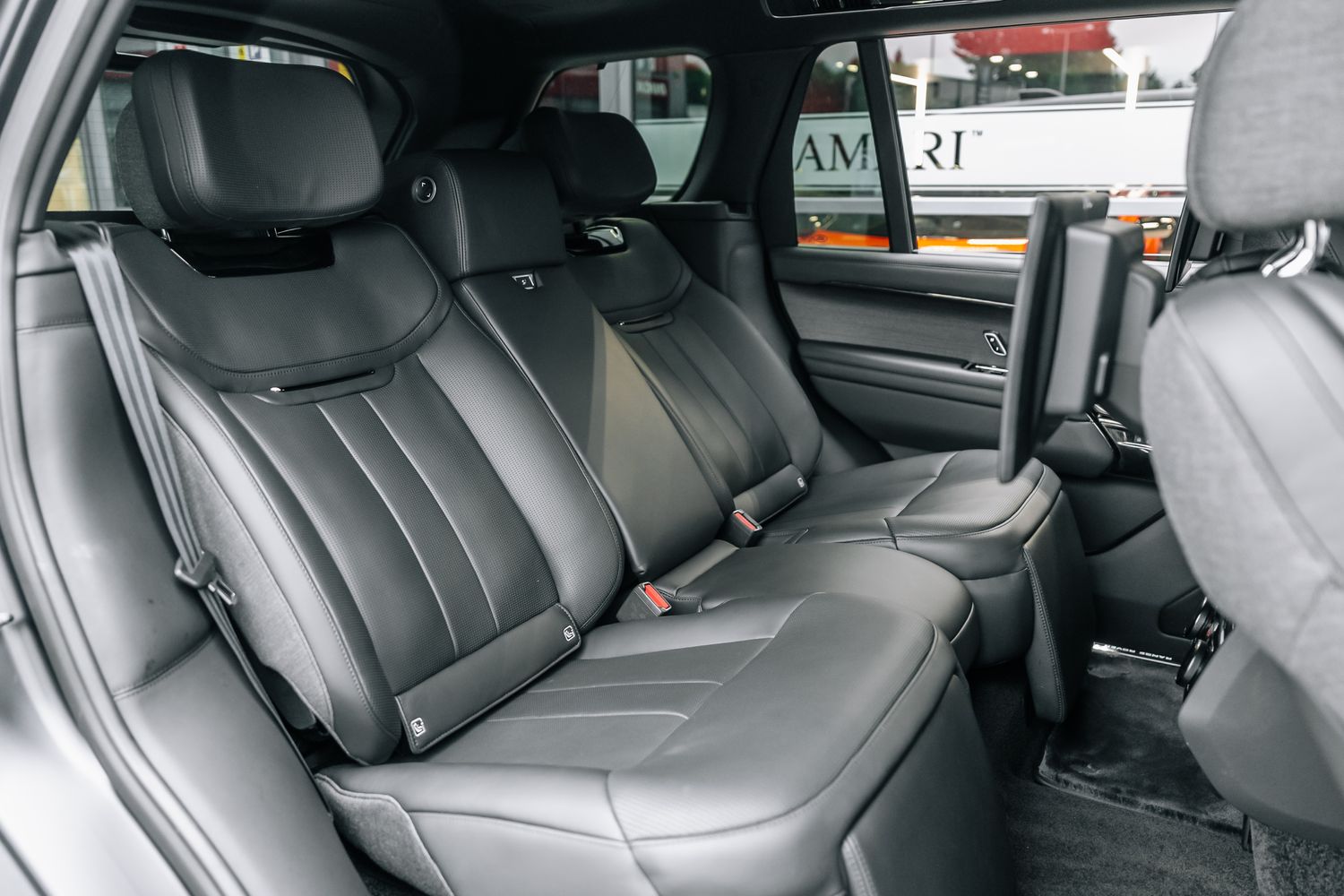 Land Rover Range Rover SV P530 LWB