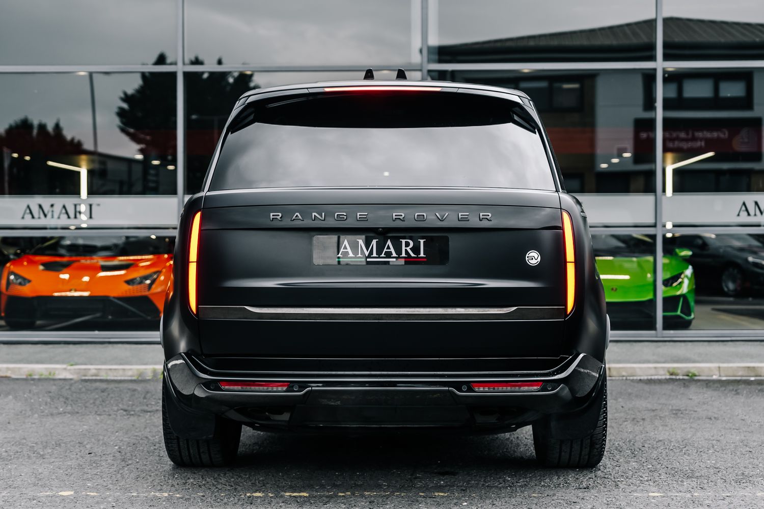Land Rover Range Rover SV P530 LWB