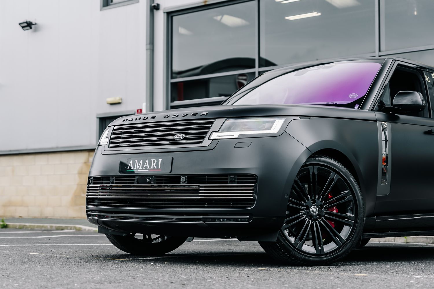 Land Rover Range Rover SV P530 LWB