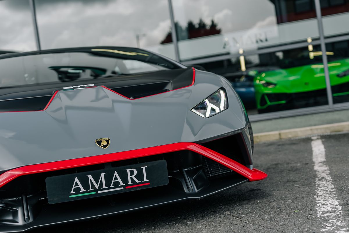 Lamborghini Huracan STO