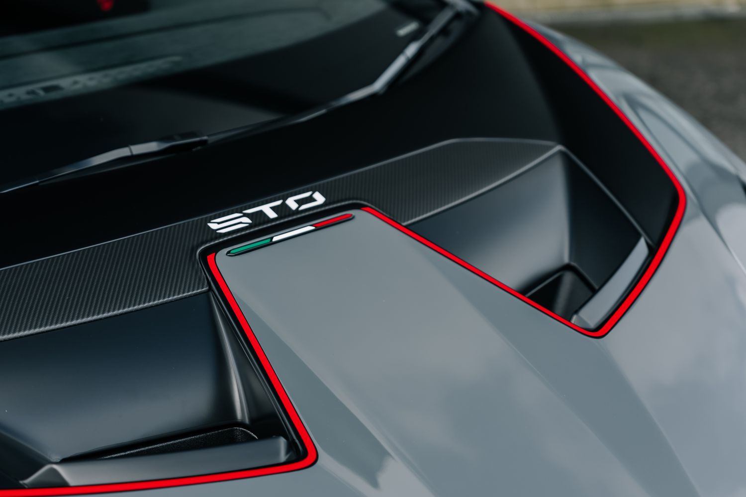 Lamborghini Huracan STO