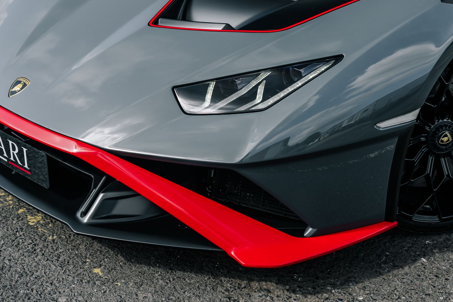 Lamborghini Huracan STO