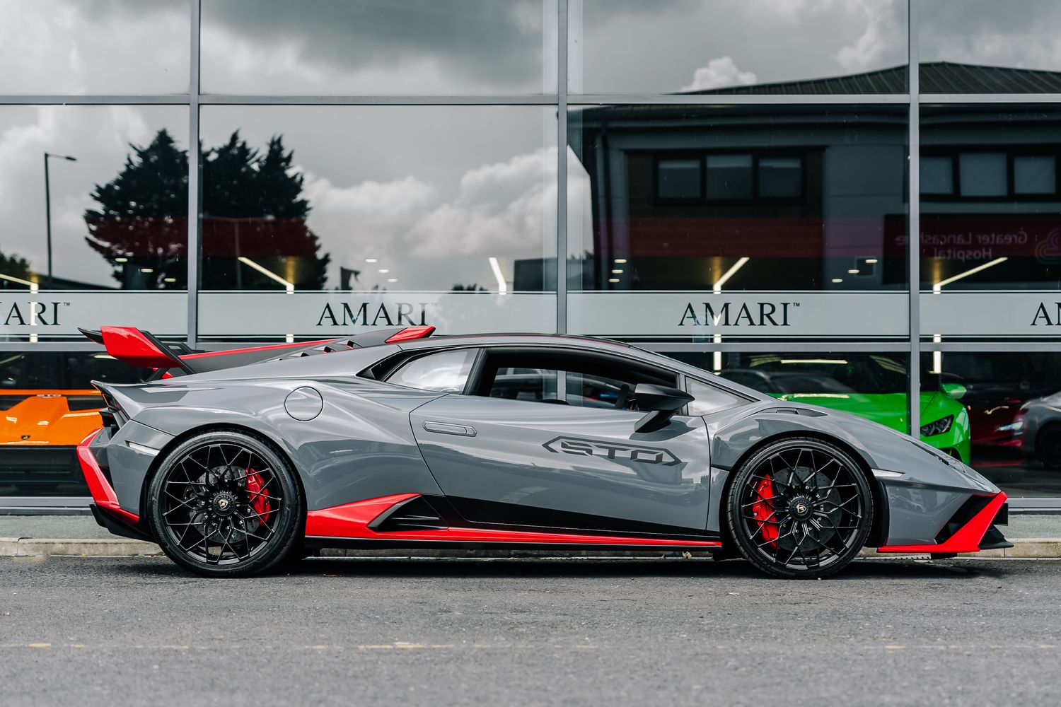 Lamborghini Huracan STO