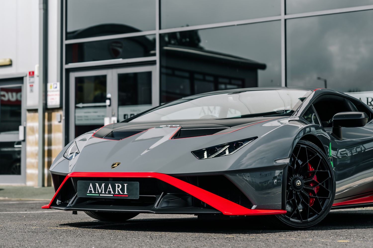 Lamborghini Huracan STO