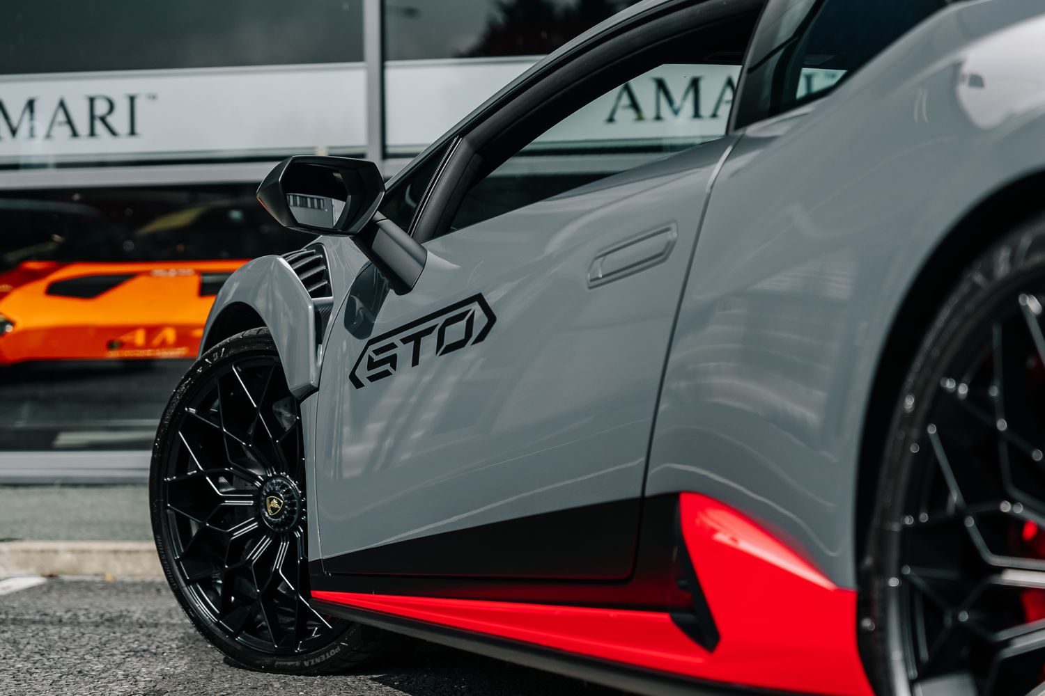 Lamborghini Huracan STO