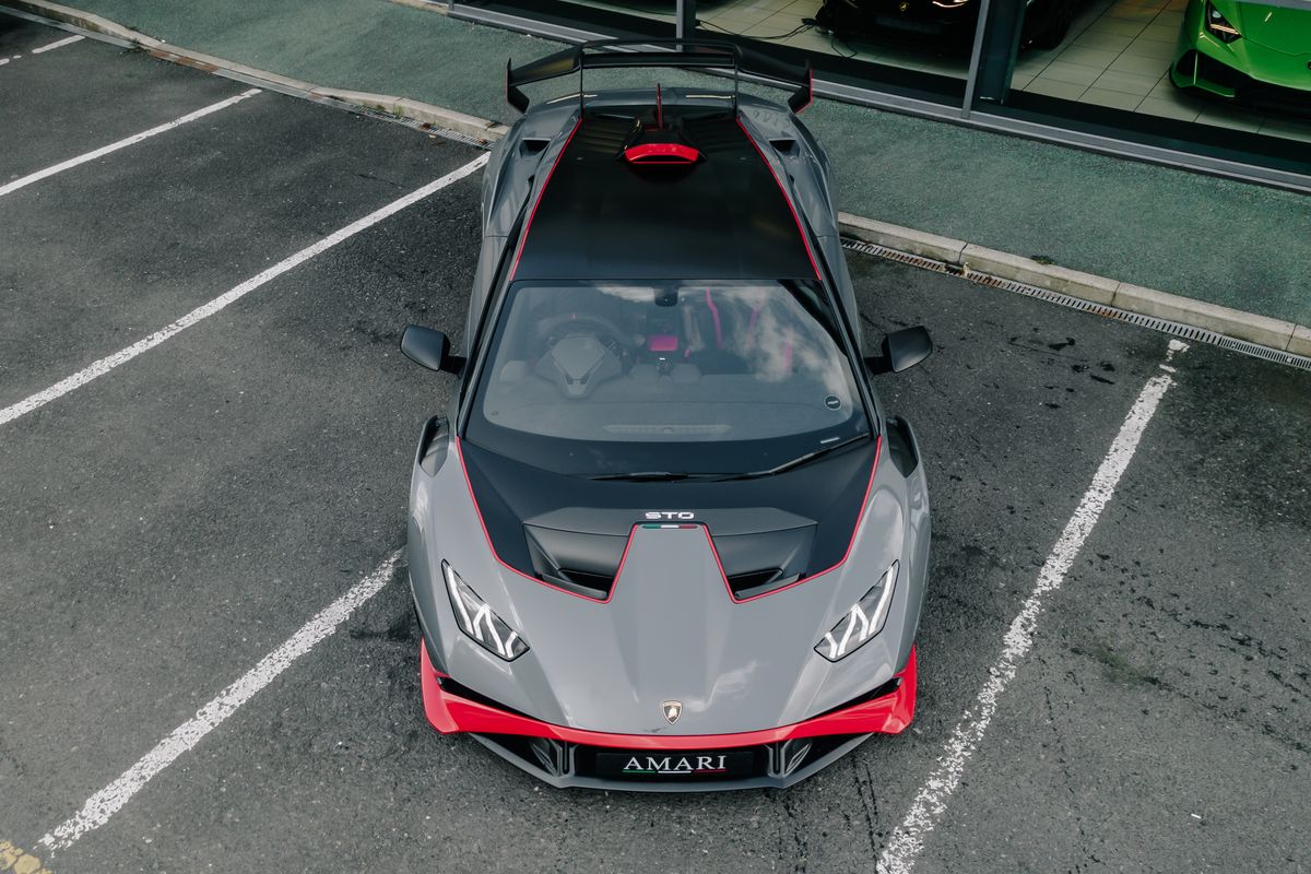 Lamborghini Huracan STO