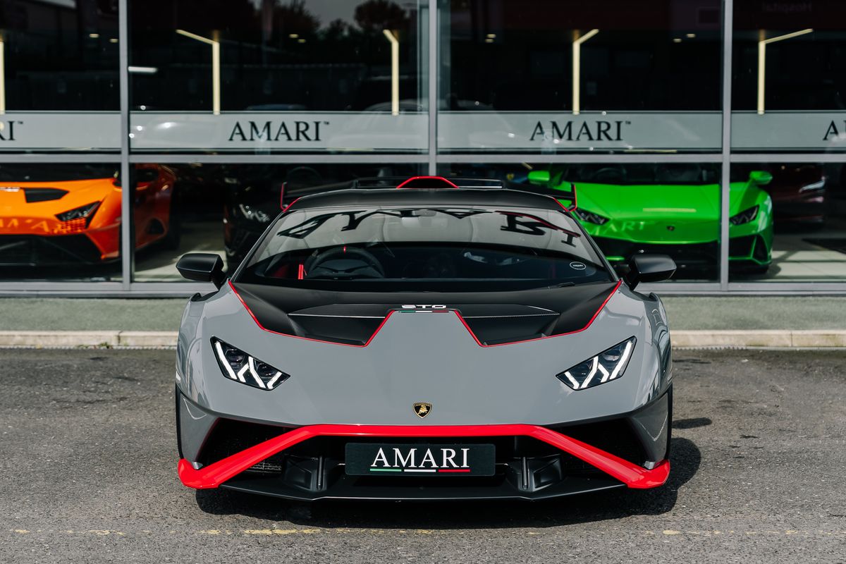 Lamborghini Huracan STO